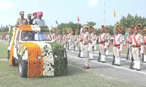 जिला स्तरीय स्वतंत्रता दिवस समारोह में मंत्री बृजेन्द्र प्रताप सिंह ने किया ध्वजारोहण जिला स्तरीय स्वतंत्रता दिवस समारोह में मंत्री बृजेन्द्र प्रताप सिंह ने किया ध्वजारोहण