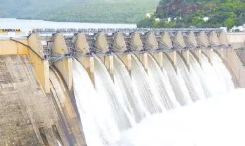 राज्य के जलाशयों में जलभंडारण 19 प्रतिशत कम, औरंगाबाद विभाग में जलाशयों का पानी घटकर हुआ आधा राज्य के जलाशयों में जलभंडारण 19 प्रतिशत कम, औरंगाबाद विभाग में जलाशयों का पानी घटकर हुआ आधा