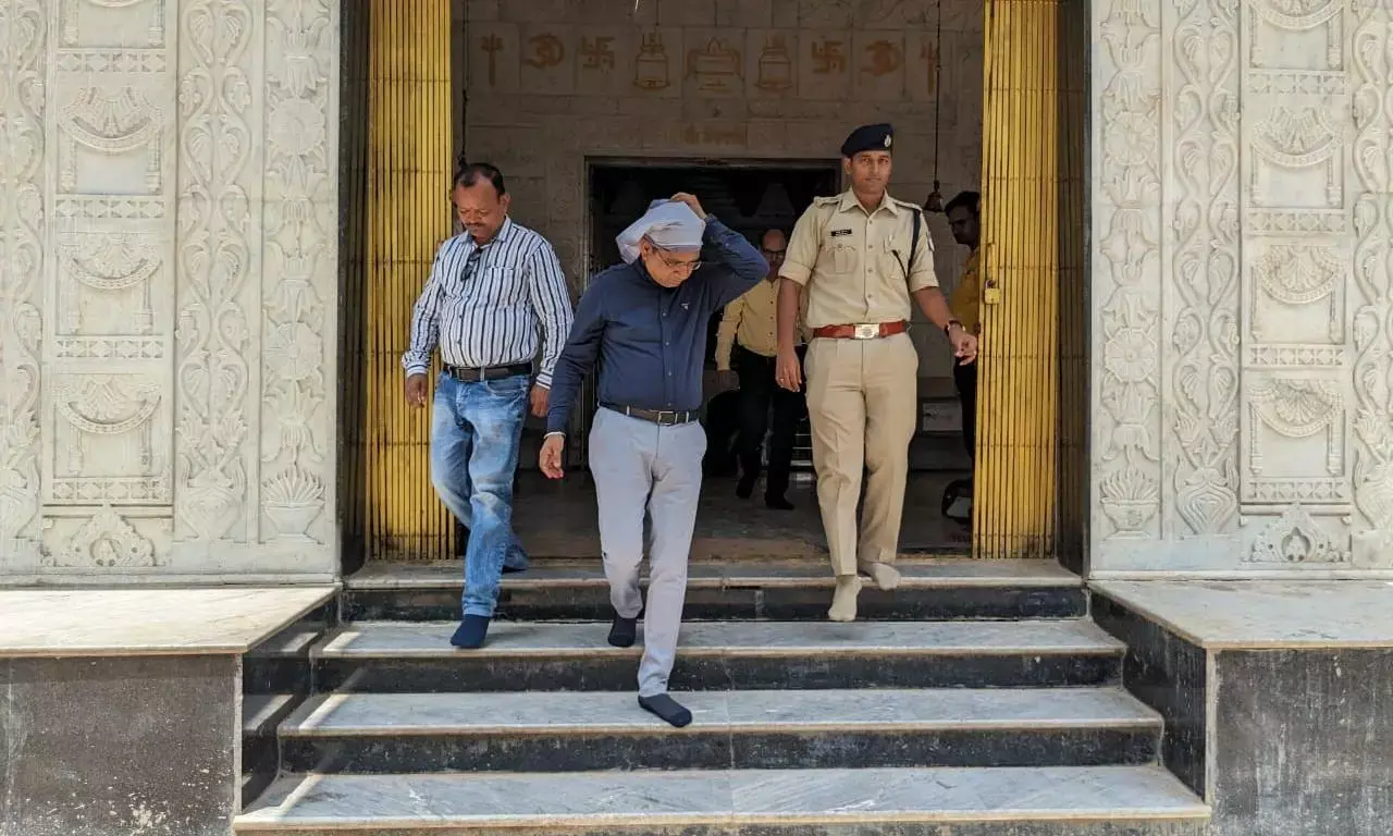 नवागत कलेक्टर एवं पुलिस अधीक्षक पहुंचे बनौली, मां कंकाली के किए दर्शन लिया आशीर्वाद