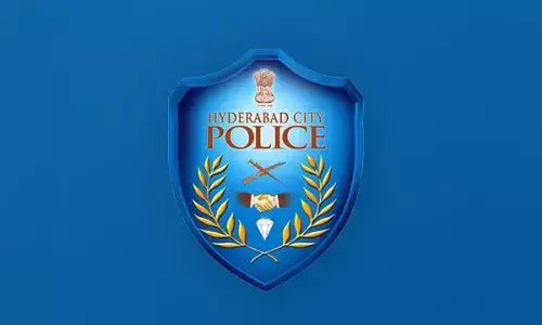 हैदराबाद में महिला ने थाने में उत्पीड़न का आरोप लगाया, दो पुलिसकर्मी निलंबित