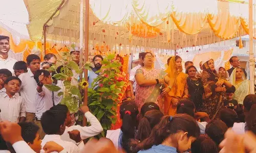 सीएम राइज विद्यालय में हुआ ध्वजारोहण, बच्चों ने देशभक्ति से ओत-प्रोत कार्यक्रम किए प्रस्तुत