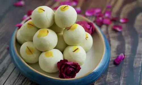 रक्षाबंधन स्पेशल: रक्षाबंधन पर बनाएं बंगाली मिठाई सोंदेश, इस आसान रेसिपी से रक्षाबंधन स्पेशल: रक्षाबंधन पर बनाएं बंगाली मिठाई सोंदेश, इस आसान रेसिपी से