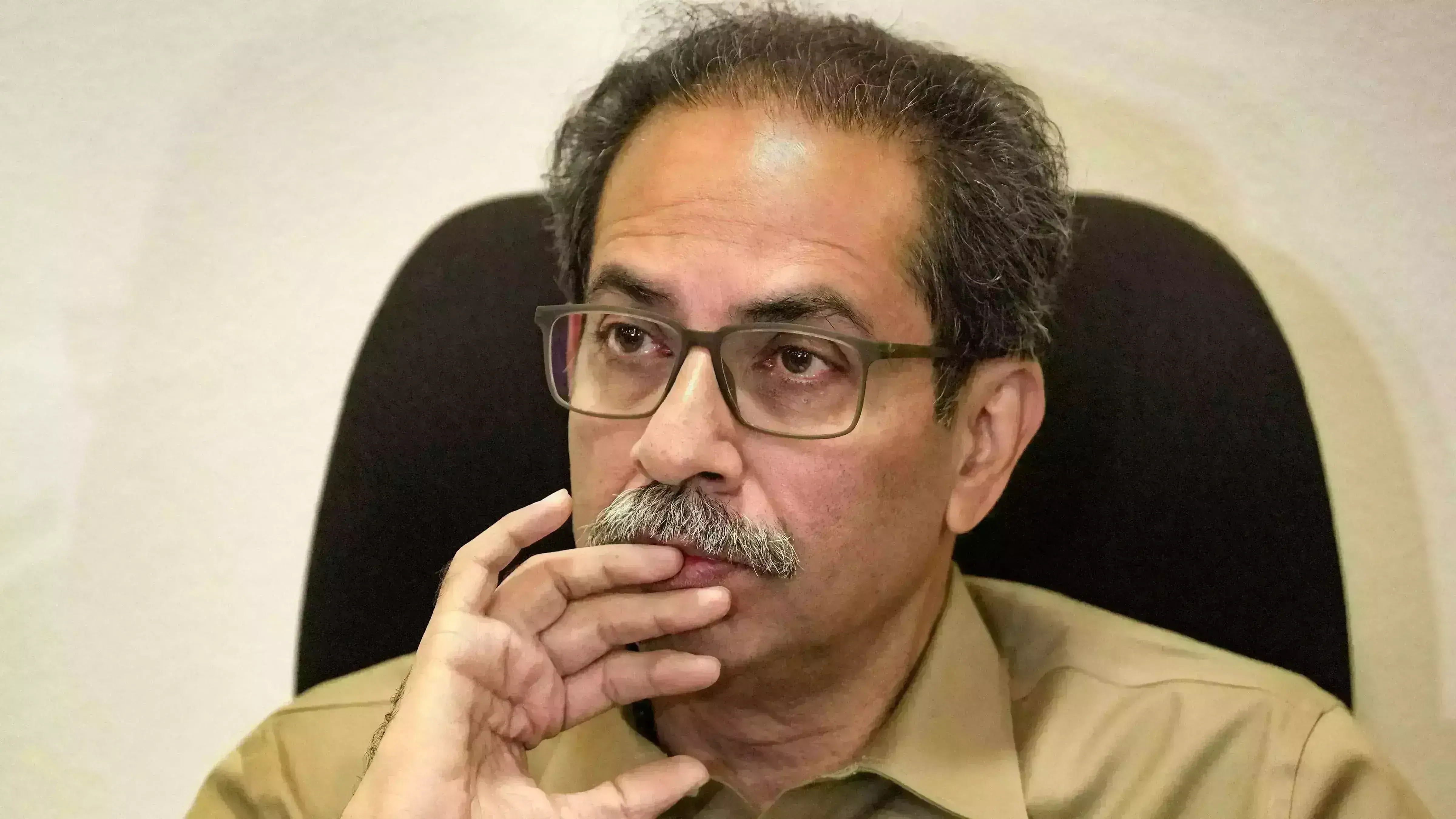 विपक्ष (इंडिया) की बैठक के लिए उद्धव गुट ने 27 दलों को निमंत्रण भेजा विपक्ष (इंडिया) की बैठक के लिए उद्धव गुट ने 27 दलों को निमंत्रण भेजा