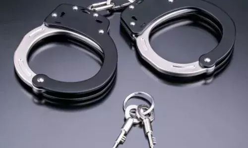 दिल्ली में नाबालिग लड़की का अपहरण करके मांगी 50 लाख की फिरौती, 2 गिरफ्तार दिल्ली में नाबालिग लड़की का अपहरण करके मांगी 50 लाख की फिरौती, 2 गिरफ्तार