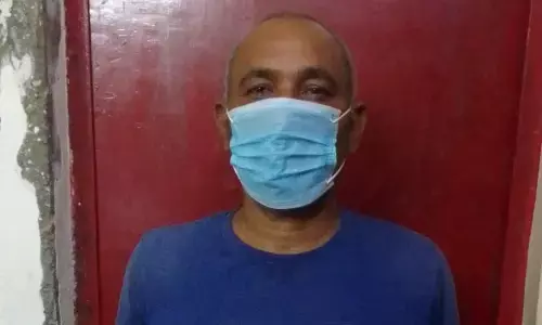 पांच मंजिला मकान बनने से आई पड़ोसी के घर में दरार, दहशत में बुजुर्ग की मौत, एक गिरफ्तार पांच मंजिला मकान बनने से आई पड़ोसी के घर में दरार, दहशत में बुजुर्ग की मौत, एक गिरफ्तार