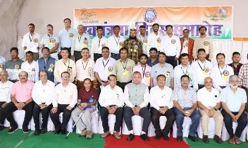 एम.पी.ट्रांस्कों में उत्कृष्ट कार्य निष्पादित करने वाले 25 कर्मचारी हुये पुरस्कृत