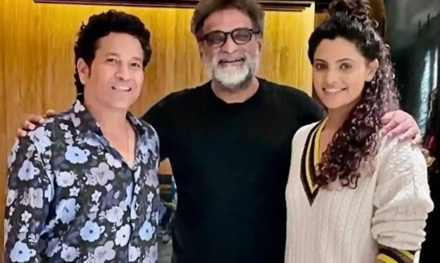 सैयामी खेर ने अपनी घूमर शैली की गेंदबाजी से सचिन तेंदुलकर को प्रभावित किया