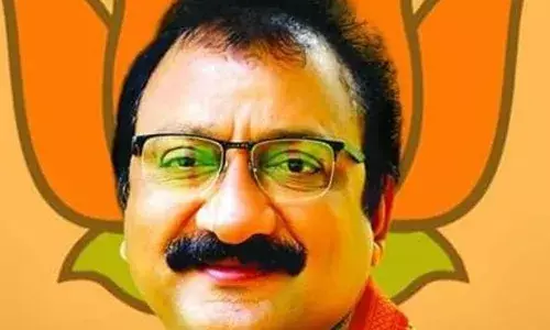 केसीआर से मुलाकात के बाद बीजेपी नेता पार्टी से सस्पेंड