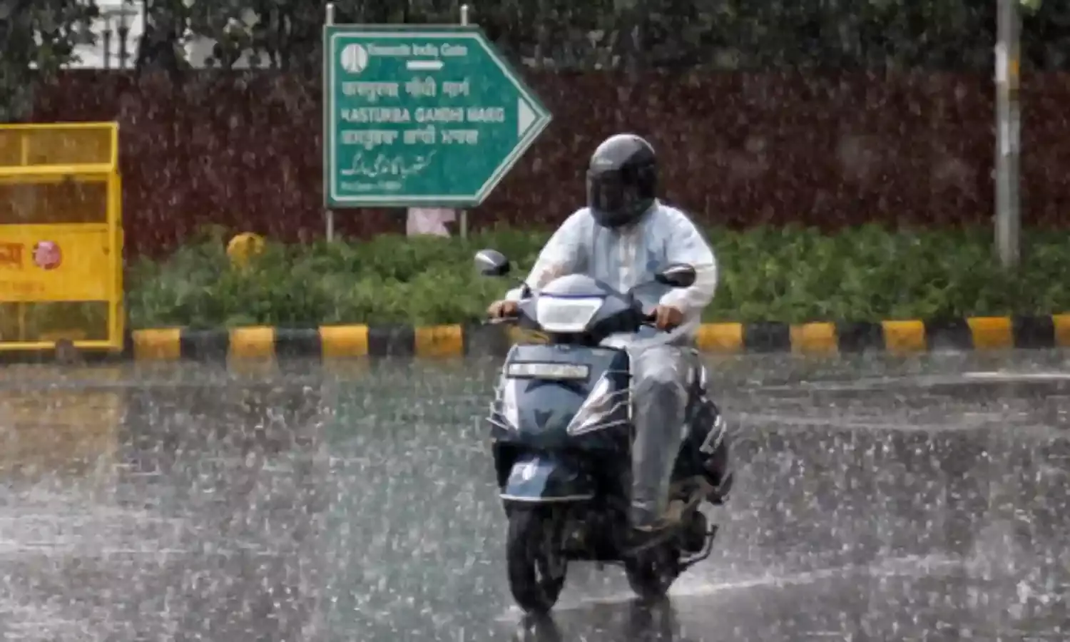 दिल्ली-एनसीआर में बारिश जारी रहने की संभावना 
