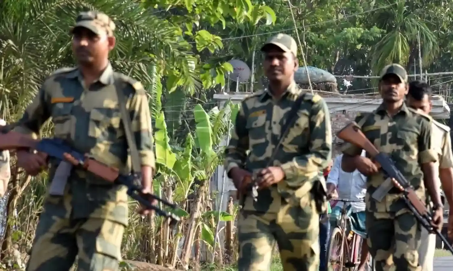 मालदा में बीएसएफ की फायरिंग में बांग्लादेशी घुसपैठिया ढेर