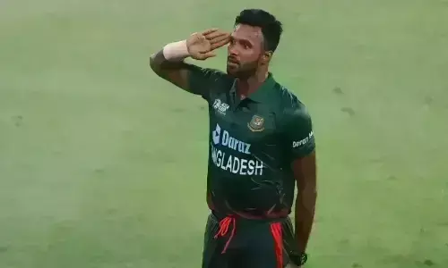 एशिया कप : इबादत हुसैन चोट के कारण हुए बाहर, अनकैप्ड तंजीम को मिली बांग्लादेश टीम में जगह एशिया कप : इबादत हुसैन चोट के कारण हुए बाहर, अनकैप्ड तंजीम को मिली बांग्लादेश टीम में जगह