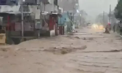 उत्तराखंड के 7 जिलों में बारिश का रेड अलर्ट, टिहरी जनपद में 3 स्टेट हाईवे बंद