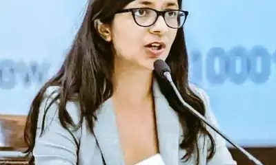 दिल्ली : पड़ोसी ने नाबालिग से किया बलात्कार, महिला आयोग ने पुलिस को जारी किया नोटिस