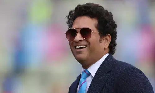 चुनाव आयोग ने सचिन तेंदुलकर को नेशनल आइकन के रूप में चुना