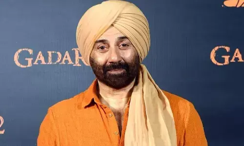 गदर 2 की सफलता को देख इमोशनल हुए सनी देओल, वीडियो शेयर कर फैंस को दिया धन्यवाद