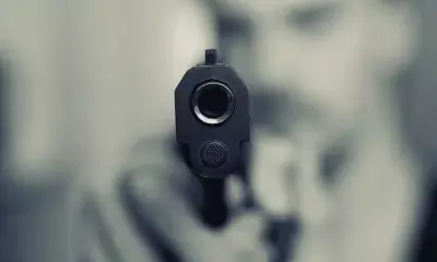 हैदराबाद में रेस्टोरेंट मैनेजर की गोली मारकर हत्या हैदराबाद में रेस्टोरेंट मैनेजर की गोली मारकर हत्या