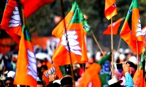 असंतोष को दबाने के लिए भाजपा कई नेताओं को दे रही कैबिनेट मंत्री का दर्जा