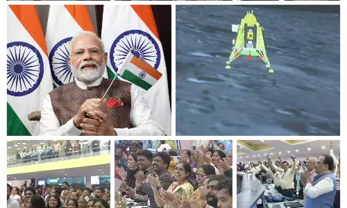 इसरो वैज्ञानिकों से मिले पीएम मोदी, कहा- दुनिया मना रही है चंद्रयान-3 की सफलता का जश्न इसरो वैज्ञानिकों से मिले पीएम मोदी, कहा- दुनिया मना रही है चंद्रयान-3 की सफलता का जश्न
