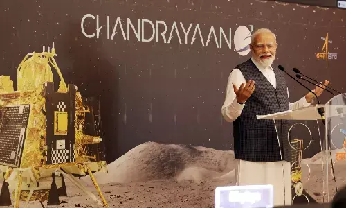 स्पेस साइंस-टेक्नोलॉजी और सैटेलाइट का उपयोग भलाई और सुशासन के लिए करें - पीएम मोदी स्पेस साइंस-टेक्नोलॉजी और सैटेलाइट का उपयोग भलाई और सुशासन के लिए करें - पीएम मोदी