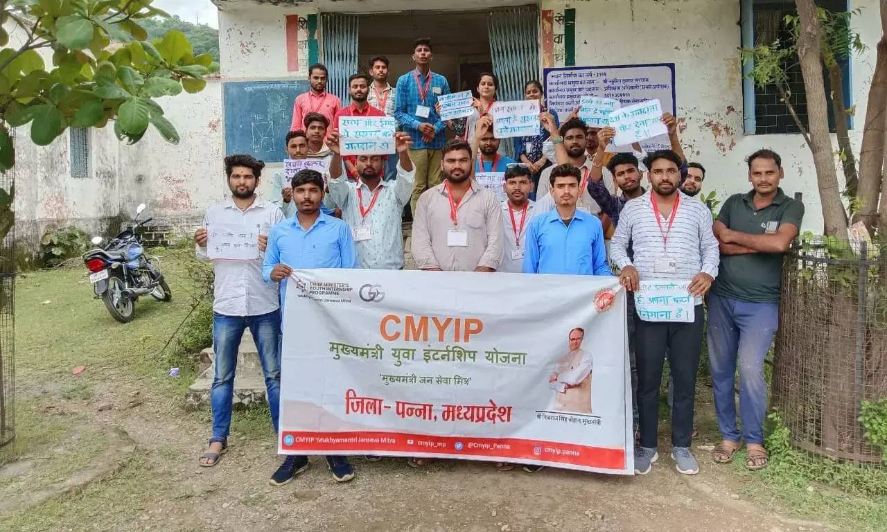 जनसेवा मित्रों ने किया मोहन्द्रा आईटीआई का भ्रमण