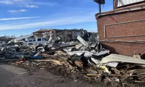 मिशिगन में बवंडर से पांच की मौत