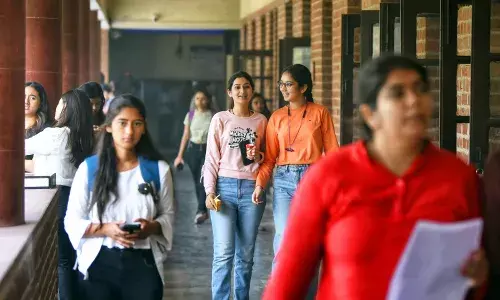 डीयू : यूजी पाठ्यक्रमों में अभी भी खाली हैं 5000 सीटें
