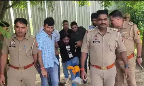 पुलिस के साथ मुठभेड़ में दो बदमाश घायल, गिरफ्तार