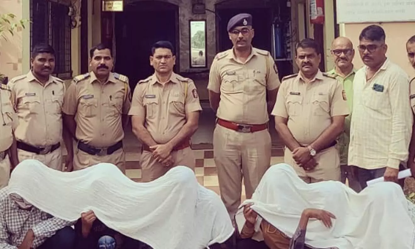 शराब बिक्री की पूछताछ करने वाले निकले नकली शराब बिक्री की पूछताछ करने वाले निकले नकली