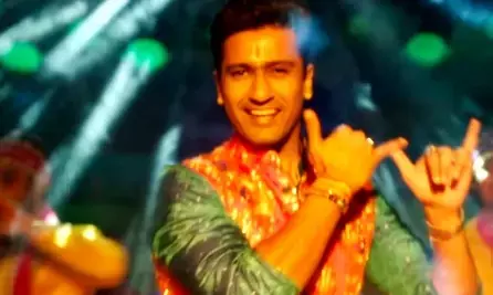 टीजीआईएफ में भजन गायक की भूमिका निभा रहे विक्की कौशल, कन्हैया ट्विटर पे आजा नया गाना रिलीज 