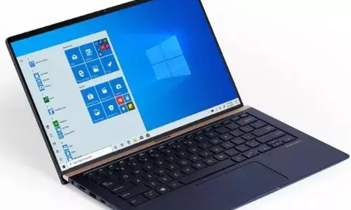 क्या सरकार 10वीं और 12वीं के सभी उत्तीर्ण छात्रों को दे रही है मुफ्त लैपटॉप? जानिए वायरल पोस्ट की सच्चाई