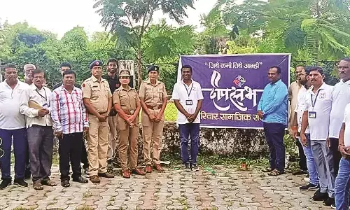 फलदार पौधों से तैयार हुई अमृत वाटिका फलदार पौधों से तैयार हुई अमृत वाटिका