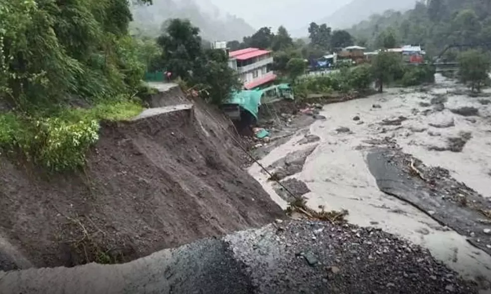 बारिश के कारण आपदा से प्रदेश को 1,335 करोड़ रुपये की हुई भारी क्षति बारिश के कारण आपदा से प्रदेश को 1,335 करोड़ रुपये की हुई भारी क्षति