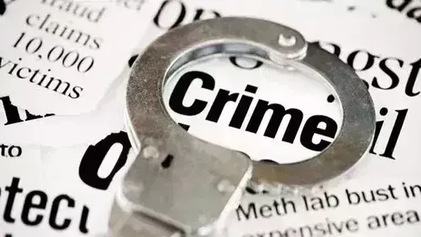 कैंची घोंपकर ट्रक चालक की हत्या करने का प्रयास कैंची घोंपकर ट्रक चालक की हत्या करने का प्रयास