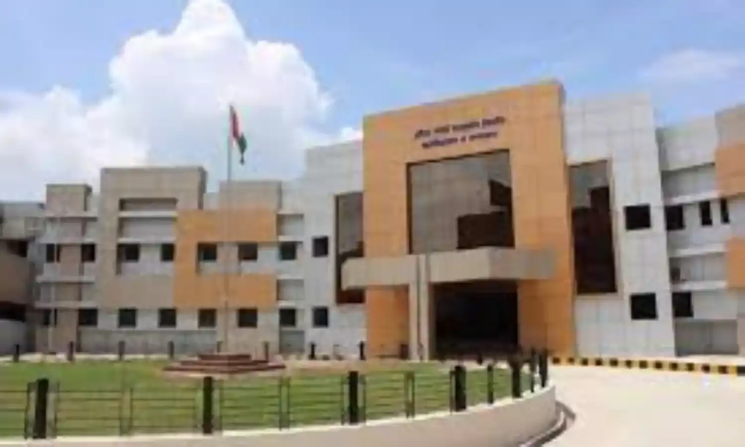 मेडिकल का कैंसर रोग विभाग उपेक्षित