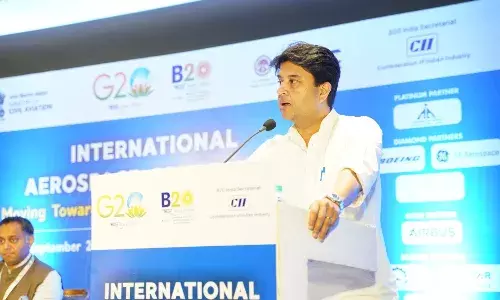 देश में हवाई यात्रियों की संख्या 2035 तक बढ़कर 42.5 करोड़ होने का अनुमान: सिंधिया देश में हवाई यात्रियों की संख्या 2035 तक बढ़कर 42.5 करोड़ होने का अनुमान: सिंधिया