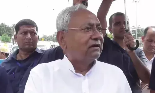 सरकारी स्कूल में छुट्टी कटौती पर नीतीश ने कहा, अच्छा काम हो रहा है; पूछा - कहां है विवाद