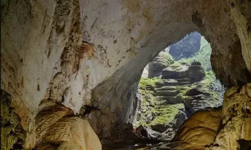 जानिए दुनिया की सबसे बड़ी और रहस्यमयी गुफा के बारे में, जिसके अंदर बस सकती है शहर जितनी आबादी