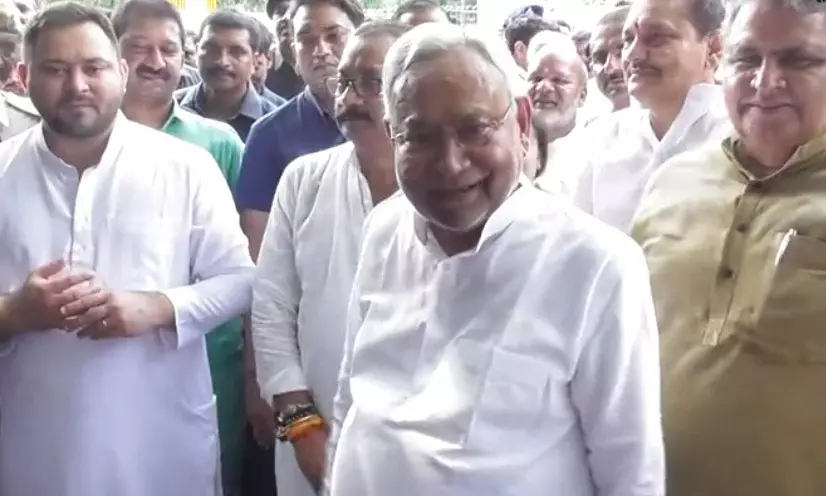 इंडिया गठबंधन में सीट शेयरिंग को लेकर कोई समस्या नहीं : नीतीश कुमार इंडिया गठबंधन में सीट शेयरिंग को लेकर कोई समस्या नहीं : नीतीश कुमार