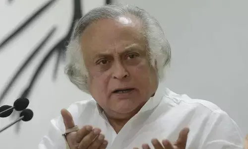 भारतमाला परियोजना पर सीएजी की रिपोर्ट को लेकर कांग्रेस ने सरकार पर कसा तंज भारतमाला परियोजना पर सीएजी की रिपोर्ट को लेकर कांग्रेस ने सरकार पर कसा तंज