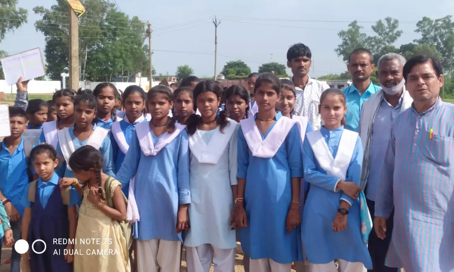 साक्षरता जागरूकता रैली निकाली, बच्चों ने दिया साक्षरता का संदेश