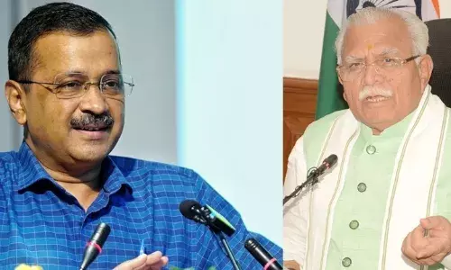 मुफ्त सुविधाओं के मुद्दे पर केजरीवाल, खट्टर में सोशल मीडिया पर तकरार