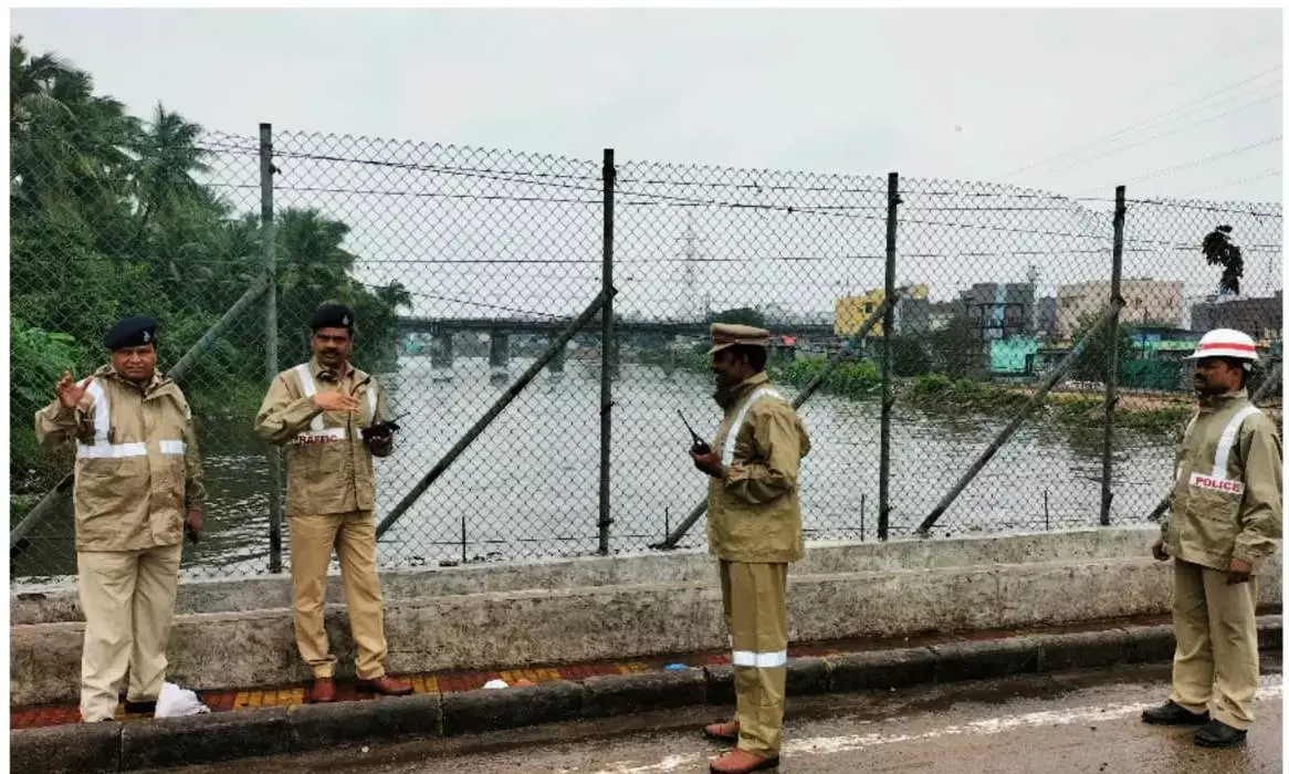 तेलंगाना के कई हिस्सों में भारी बारिश के कारण 6 लोगों की मौत