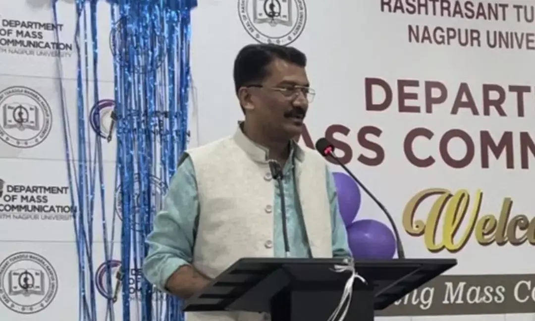 जिससे भी कुछ नया सीखने मिले, वो शिक्षक समान है - डॉ. मोइज हक