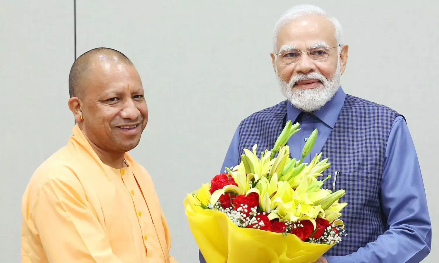 यूपी सीएम योगी आदित्यनाथ ने पीएम मोदी से की मुलाकात, राम मंदिर के निर्माण और अयोध्या के विकास कार्यों पर दिया प्रजेंटेशन