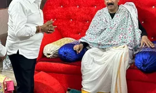 मध्य प्रदेश: हर तरफ से दुखी जनता शिवराज को कौनसा आशीर्वाद देगी?