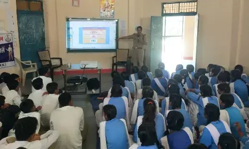 यातायात पुलिस ने आयोजित किया जागरूकता कार्यक्रम