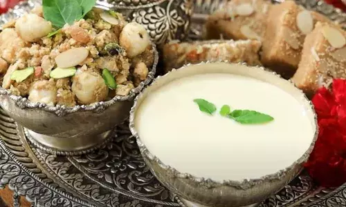 जन्माष्टमी पर भगवान कृष्ण को लगाएं पंचामृत का भोग, इस आसान रेसिपी से