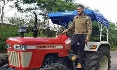 एमएस धोनी बने स्वराज ट्रैक्टर्स के ब्रांड एंबेसडर, 40-50 एचपी श्रेणी में नई रेंज पेश