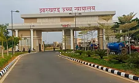 सीएम हेमंत और रिश्तेदारों के नाम माइनिंग लीज आवंटन का मामला, हाईकोर्ट में बोले सिब्बल- याचिका सुनवाई योग्य नहीं