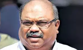 शिवसेना उद्धव ठाकरे गुट के नेता अनिल परब को मिला अंतरिम संरक्षण